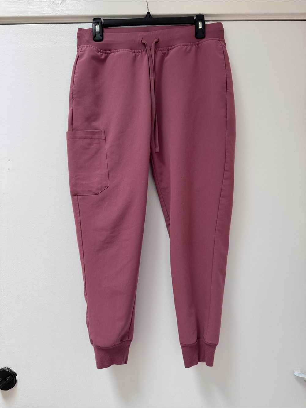 Mandala Scrub Jogger Pants in Mauve